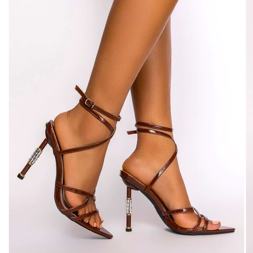 Azalea Wang size 7.5